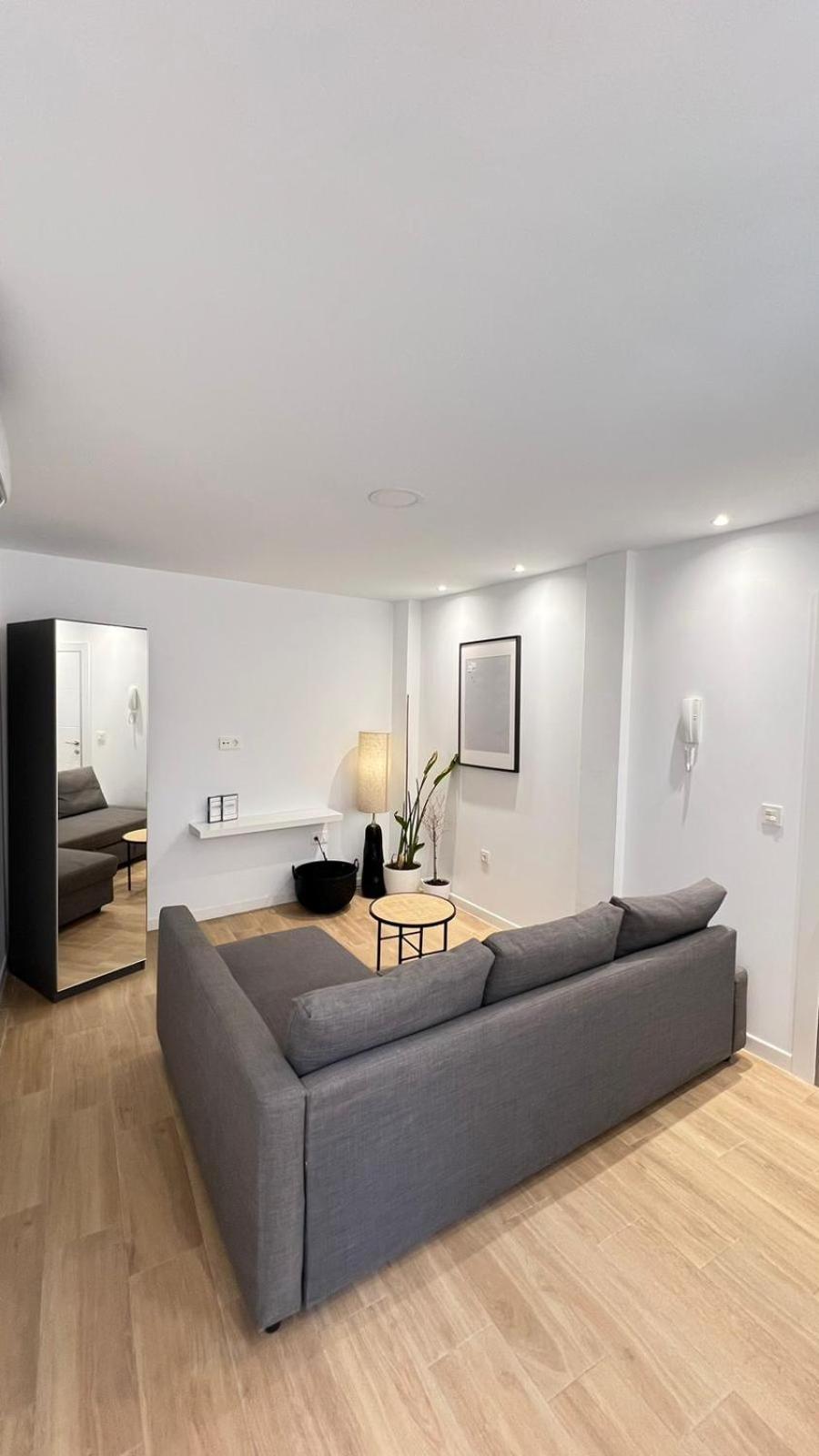 Hermosos Apartamentos En Pleno Centro غرناطة المظهر الخارجي الصورة